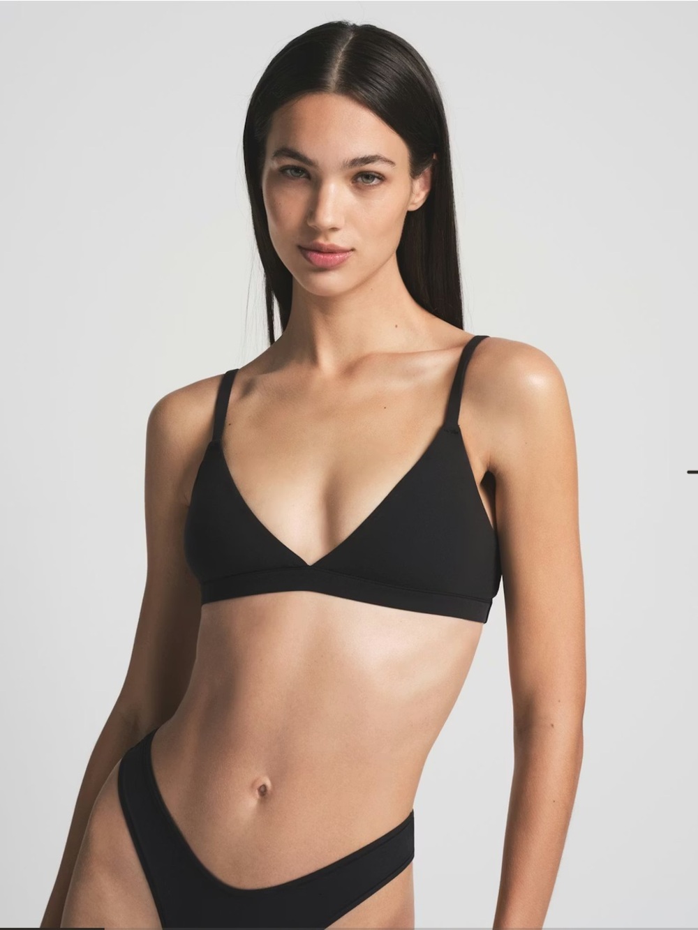SKIMS Fits Everyone Triangle Bralette in Onyx